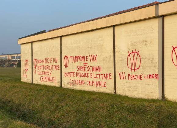 Cesena I No Vax Imbrattano Di Scritte Anche Il Cimitero Di Pievesestina