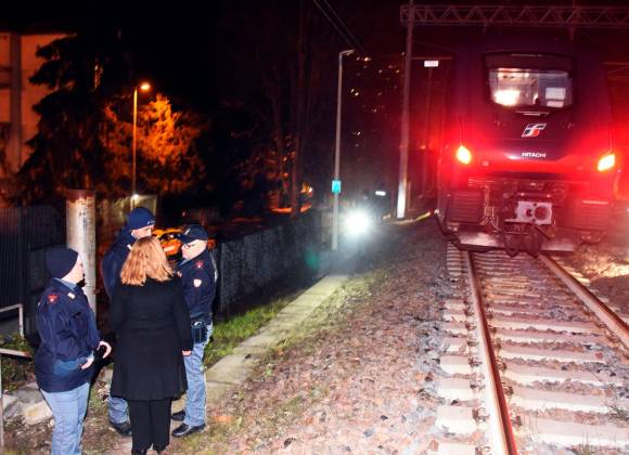 Rimini Miracolata Sui Binari Del Treno La Donna Di Bagno Di Romagna