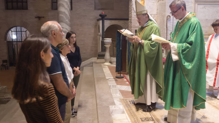 Ravenna Don Dario Kesicki Parroco Di Classe E Ponte Nuovo Il Rito Di