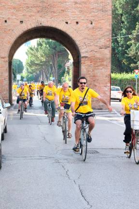 Tour de France in Romagna, gli “Alluvionati arrabbiati” sfilano a Faenza: “Non dimenticatevi di noi” - VIDEO GALLERY