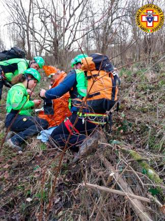 Rocca San Casciano: “Il 79enne ritrovato sta bene”. Le immagini del salvataggio - GALLERY