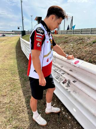 MotoGp a Misano, 14 anni fa la morte di Tomizawa, l’omaggio di Nakagami: “Sempre con te amico mio”