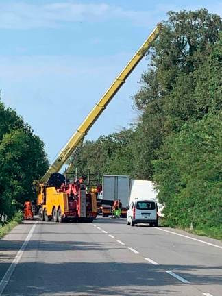 Ravenna, incidente sulla Romea, grave automobilista: traffico bloccato