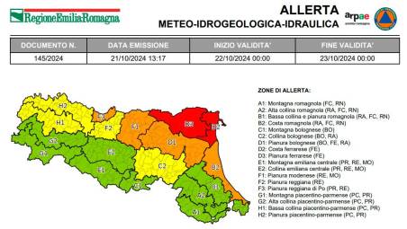 Meteo Romagna, rovesci e piogge in veloce transito: allerta arancione sulla costa martedì 22 ottobre