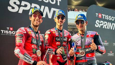 Il podio della Sprint Race: da sinistra Enea Bastianini, Pecco Bagnaia e Jorge Martin