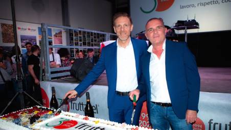 La Fruttagel compie 30 anni e si regala la festa coi lavoratori