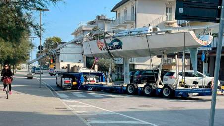 La barca subito dopo l’incidente