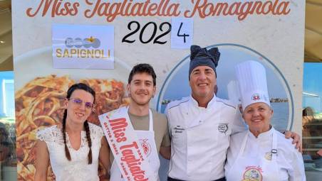 Daniel Lusi in compagnia degli Chef Albarosa Zoffoli ed Alessandro Spinelli e di Cristina Sapignoli del Molino Sapignoli.