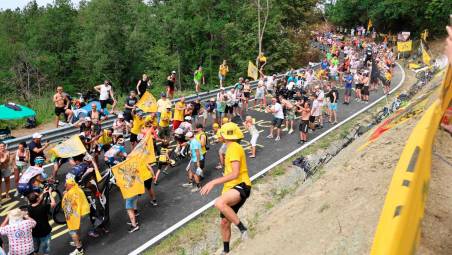 Il passaggio del Tour de France sul Barbotto