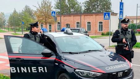 Forlimpopoli, prima gli chiede un passaggio, poi lo aggredisce e lo deruba: 35enne arrestato