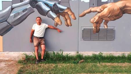 Forlì. Dalla frutta alle rinnovabili, “Tutto è energia” nel murale di Daniele Tamburro FOTO