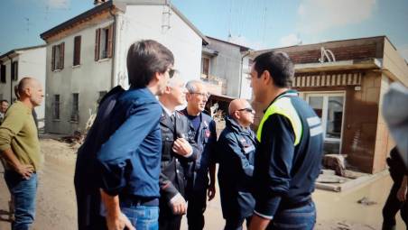 Il pm Francesco Coco durante il primo sopralluogo a Traversara