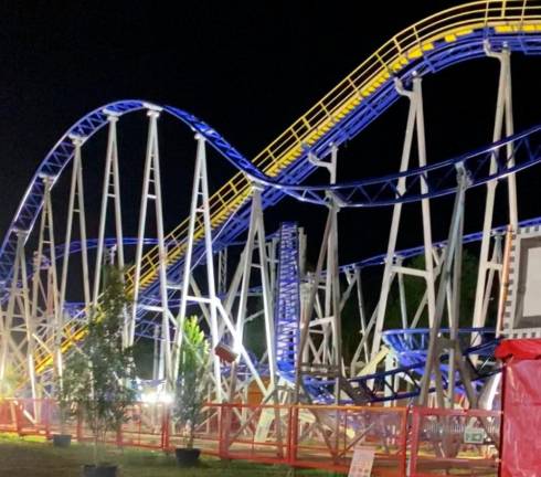 Tutto pronto per l’apertura del luna park