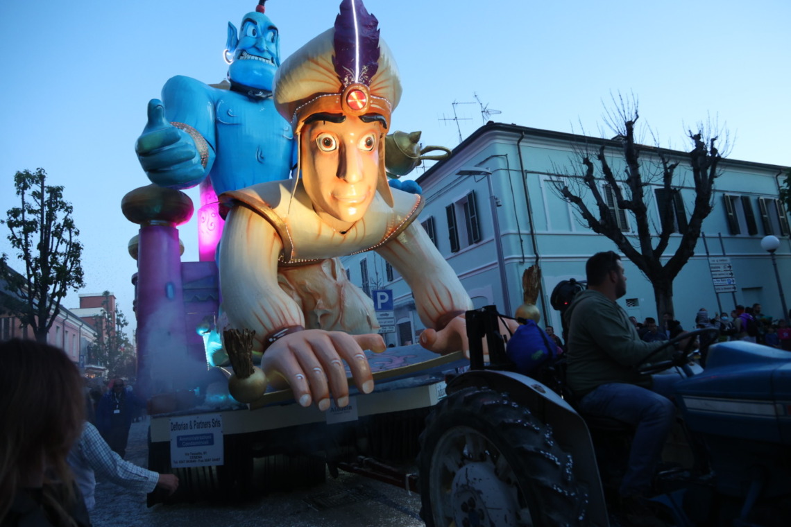 A Gambettola un carnevale 'green' con coriandoli biodegradabili e un carro  dei rottamatori