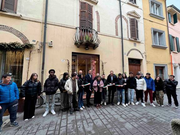 Cesena, una nuova libreria dedicata ai giovani nel centro della città VIDEO