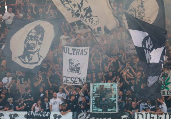 Cesena a Salerno con 176 tifosi