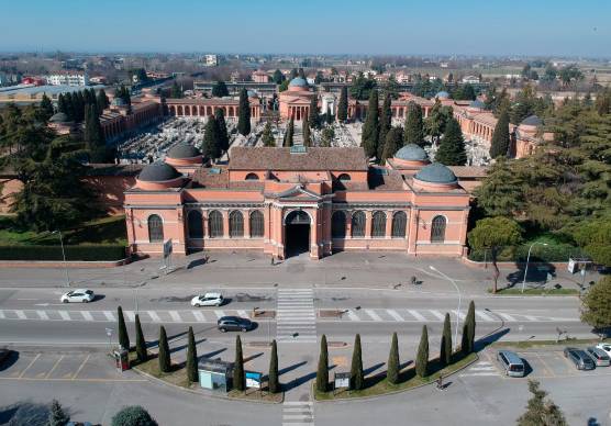 A Forlì, nei cimiteri padroni e animali possono riposare insieme