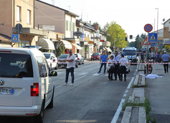 Incidente Tra Due Moto A Cesena Muore Un Ragazzo Di Anni Video