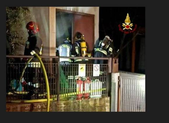 Forl Incendio Nella Chiesa Di San Giuseppe Artigiano