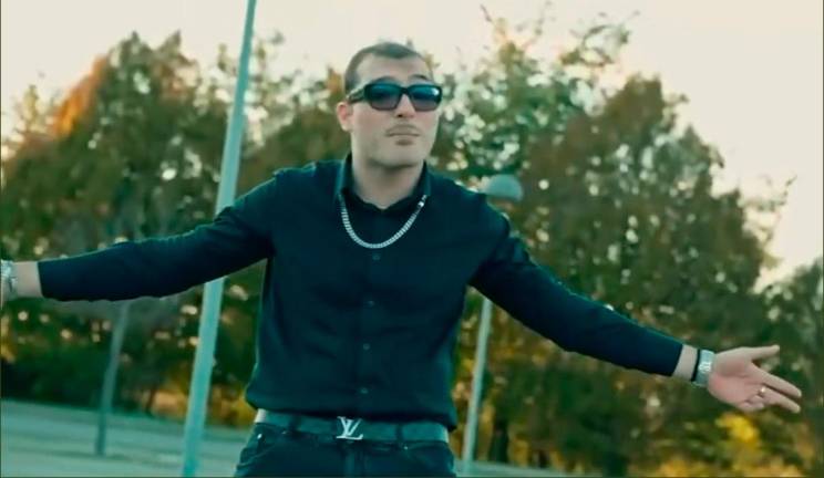 Ravenna, l’omaggio in musica degli amici al rapper Mattia Palumbo, scomparso a 19 anni in un incidente stradale VIDEO