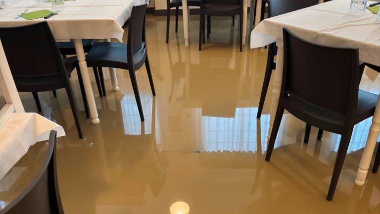 L’acqua dentro il ristorante