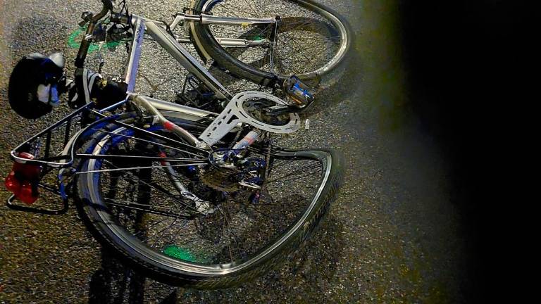 Imola, pirata della strada investe un ciclista e fugge via. Il ferito trasportato in elicottero al Maggiore