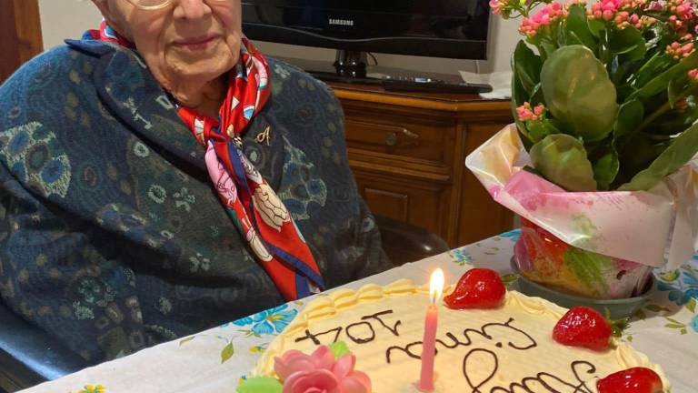 Russi, nonna Cina compie 104 anni