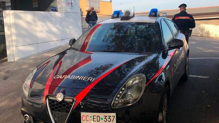 Cesena, prova a rubare un’auto al parcheggio dell’ospedale, ma gli va male: denunciato dai Carabinieri