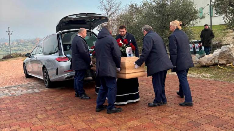 Rimini. Chiesa gremita per l’addio all’editore Mario Guaraldi - Fotogallery