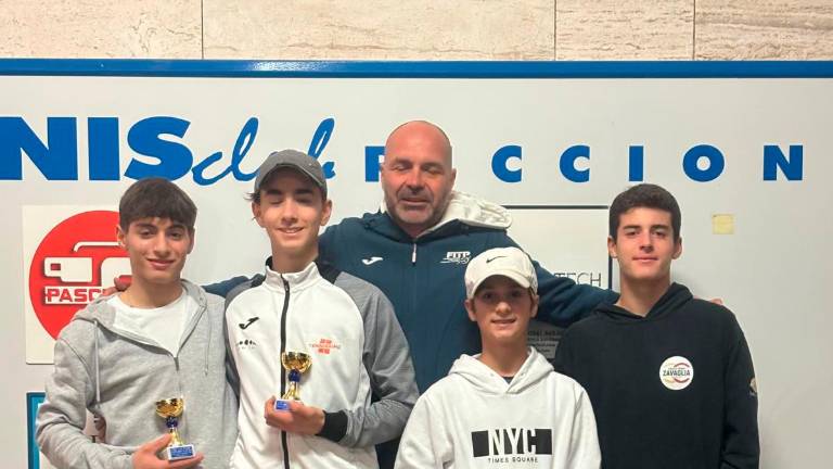 Tennis: Bomba-Battistini e Battistelli-Solazzi vincono il torneo Under 14 di doppio del Tc Riccione