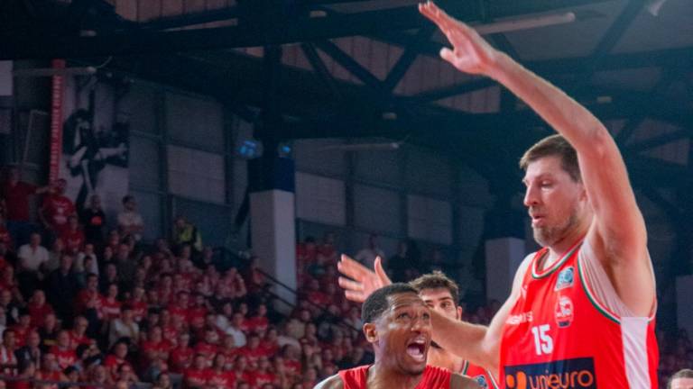 Gerald Robinson sta crescendo di partita in partita foto tommaso morosetti