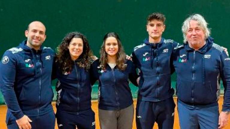 Foto di gruppo per lo staff tecnico del Circolo Tennis Meldola