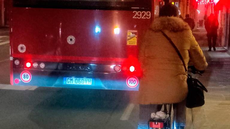 Bus di linea Tper per le strade di Imola( foto mmph)