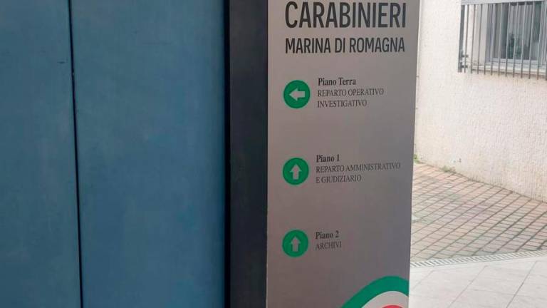 Comune camuffato da stazione dei carabinieri