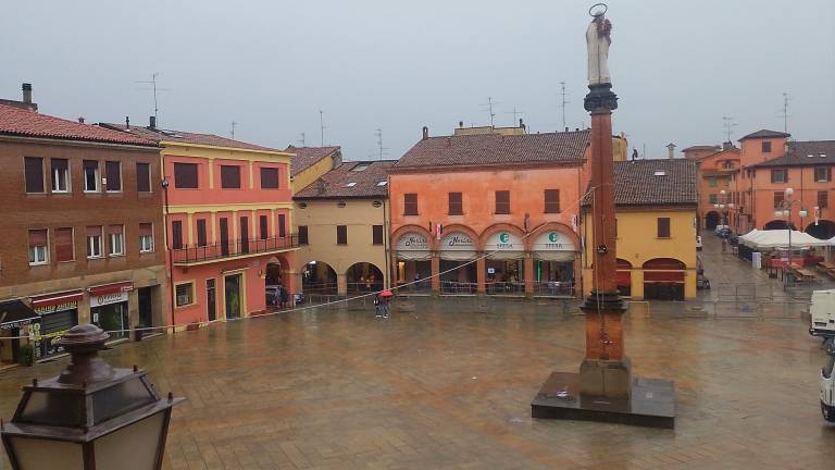 Castel San Pietro. Carrera annullata, i team si prendono un caffè. In mattinata successo del team Mora alle Terme