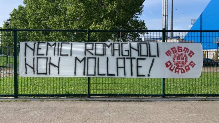 Nemici romagnoli, non mollate...: per una volta gli ultras della Reggiana tifano Cesena