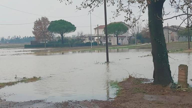 Cesenatico, oltre 120 millimetri di pioggia in due giorni. Il sindaco: “Grazie a tutti per l’impegno instancabile” VIDEO