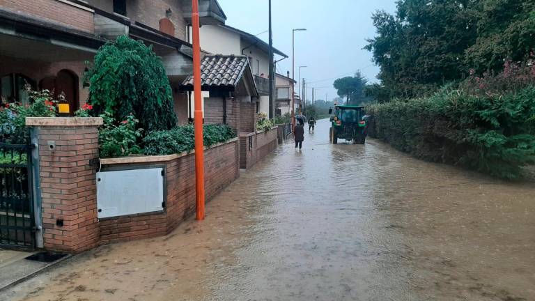 Maltempo in Romagna, a Cesena la zona di Ronta quella più critica: «Monitoriamo fossi e canali»