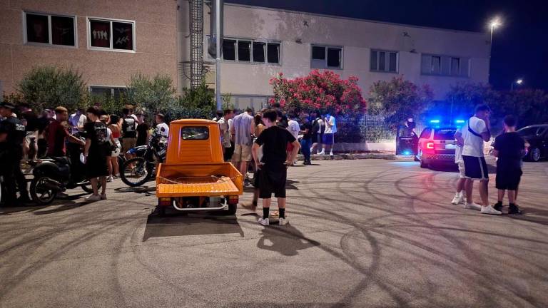 Riccione, scoperta gara clandestina con circa 50 moto: sequestrati 14 mezzi VIDEO GALLERY