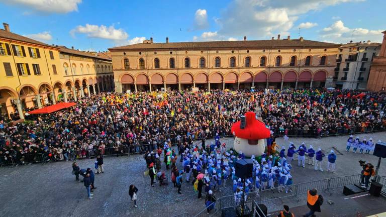 Carnevale a Imola, la sfilata dei fantaveicoli. VIDEO E GALLERY