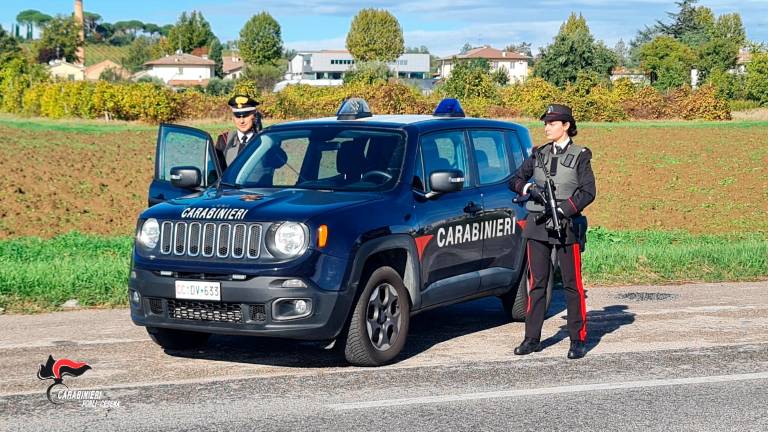 Il ladro seriale di case e aziende di Forlì e Meldola condotto in carcere per scontare 4 anni