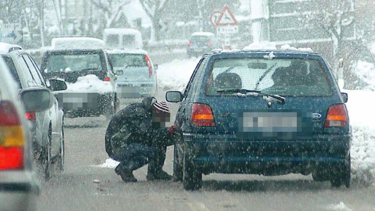 Emilia-Romagna, da venerdì obbligo di catene a bordo o pneumatici invernali. Anas: ecco l’elenco delle strade