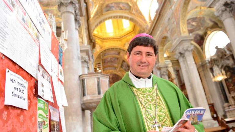Il vescovo di Rimini, monsignor Nicolò Anselmi