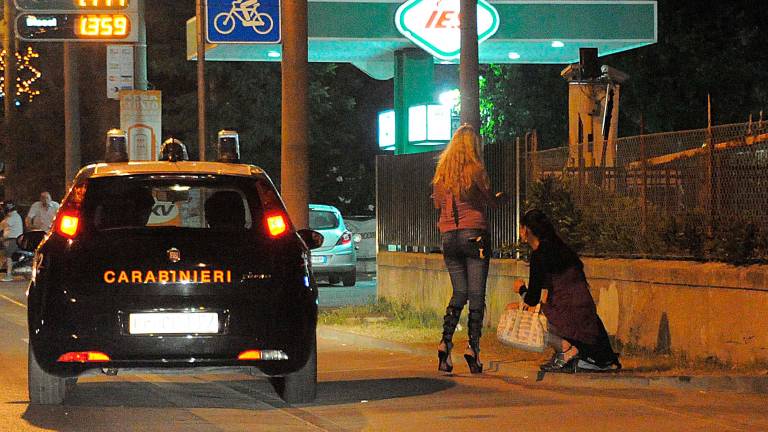 Controlli dei carabinieri anti prostituzione