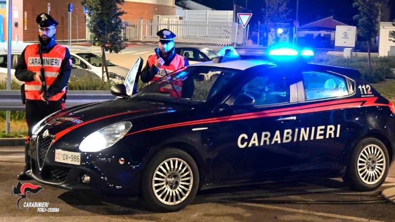 Forlimpopoli, sorpreso a rubare vestiti al centro commerciale, arrestato dai Carabinieri