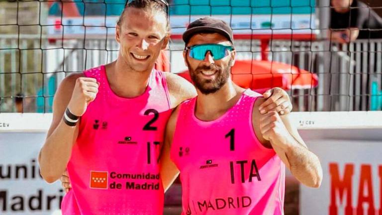 David Krumins e Marco Caminati esultano dopo la vittoria di Madrid