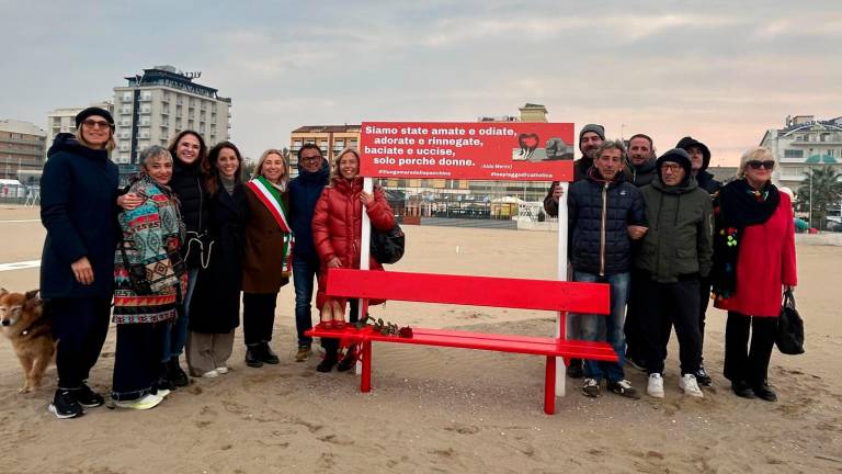 Cattolica, arrivano altre due panchine rosse