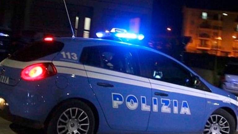 Lite in strada, minorenne accoltellato a Marina di Ravenna