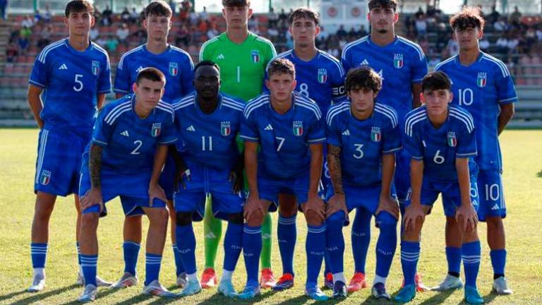 L’Italia Under 19 con capitano il centrocampista del Cesena Leonardo Mendicino