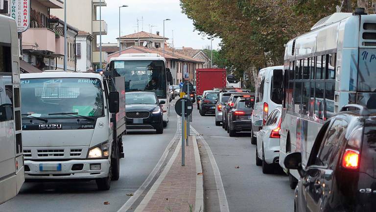 Autobus bloccati nel traffico